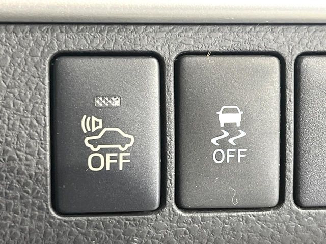 �y������h�~���u�z�ԗ��̉���������m����ƁA�����I�Ɏԗ��̐i�s������ۂ悤�Ɏԗ��𐧌䂵�܂��B�J�̓��ȂǊ���₷���H�ʏ󋵂ł����S�ȉ^�]���\�ł��B