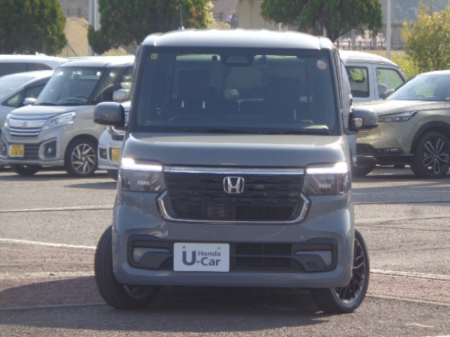 N-BOXカスタムターボ コーディネートスタイル モノトーン