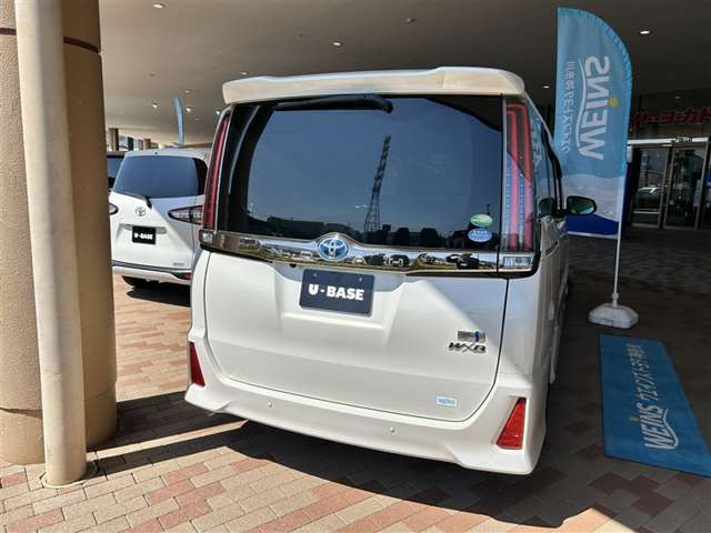 ノア1.8 ハイブリッド Si W×B II