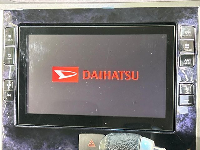 �y����8�C���`�i�r�z�l�C�̏����i�r�𑕔��B�I�[�f�B�I�@�\���[�����Ă���ABluetooth�ڑ�����΂������̃X�}�z��MP3�v���C���[�̉��y���Đ��\!�����̉^�]������Ɋy�����Ȃ�܂�!!