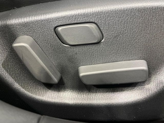 �y�p���[�V�[�g�z�X�C�b�`��ŊȒP�ɃV�[�g�̔��������\!�d��������͂�����܂���!���K�ȃV�[�g�|�W�V�����ɃZ�b�g���āA���K�ȃh���C�u�����y���݂��������B