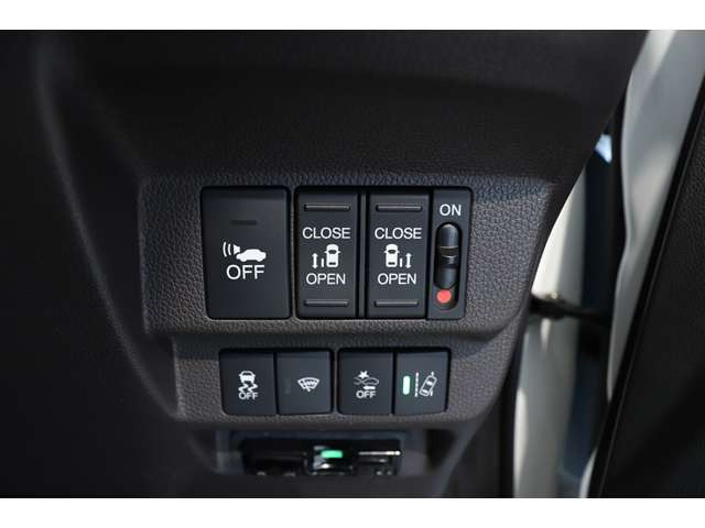 フリード1.5 ハイブリッド モデューロX ホンダセンシング