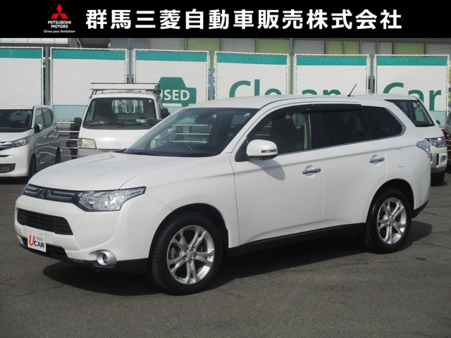 アウトランダー2.4 24G ナビパッケージ 4WD