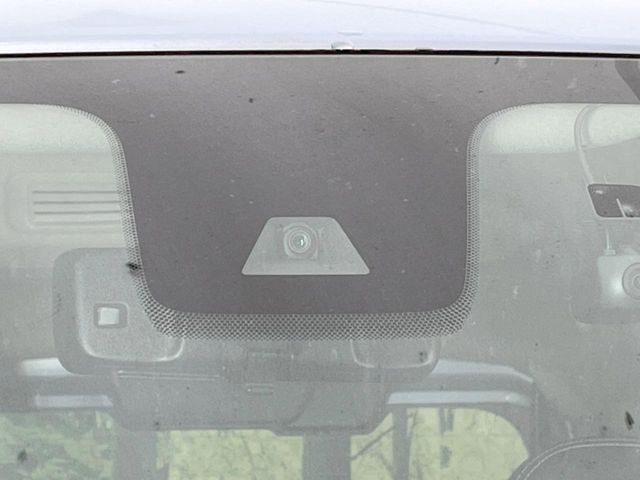 �y�O�He-Assist�z���s���ɑO���̎ԗ�����F�����A�Փ˂������Ȏ��͌x��ƃu���[�L�ŏՓˉ���Ɣ�Q�y�����A�V�X�g�B�����S�Ƀh���C�u�����y���݂��������܂��B