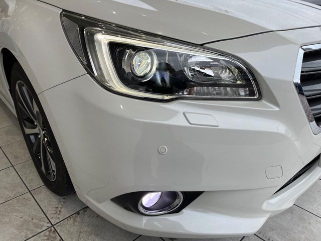 �yLED�w�b�h���C�g�z���V����ԑ��s�����ǍD�Ȏ��E���m�ۂ����S���ĉ^�]�ł��鍂�P�xLED�w�b�h���C�g�𑕔�!�_�����x�������A����d�͂��}�����Ă��܂��B