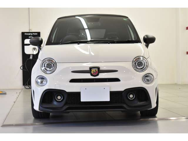 アバルト695Cツーリズモ