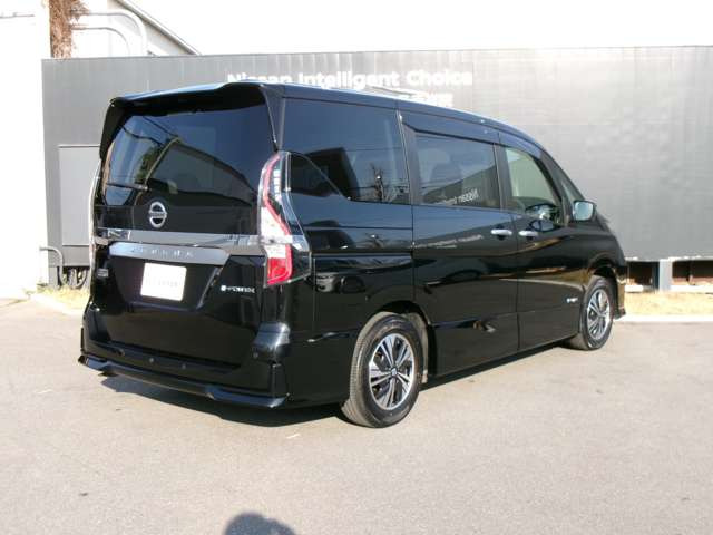 セレナ1.2 e-POWER ハイウェイスターV