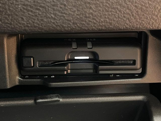 【ETC】高速道路の料金所をストレスなく通過!話題のスポットやサービスエリアに多い「スマートIC」利用時は必須のアイテムです。当店でセットアップを実施、ご納車当日からすぐにご利用いただけます!