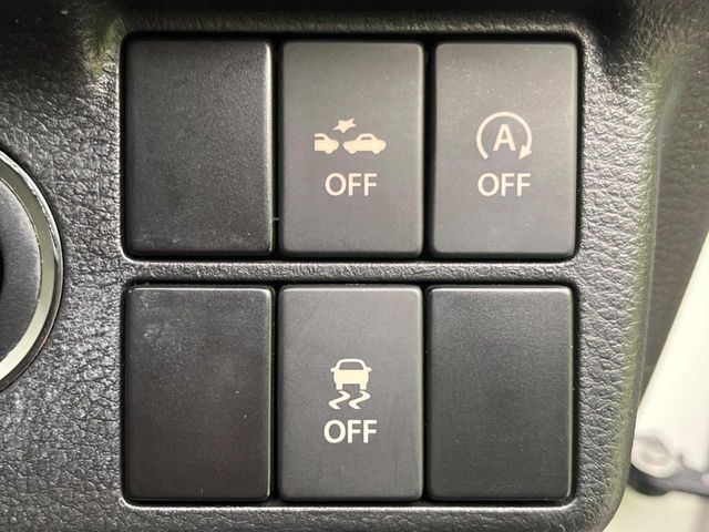 【スズキ セーフティサポート】走行中に前方の車両等を認識し、衝突しそうな時は警報とブレーキで衝突回避と被害軽減をアシスト。より安全にドライブをお楽しみいただけます。