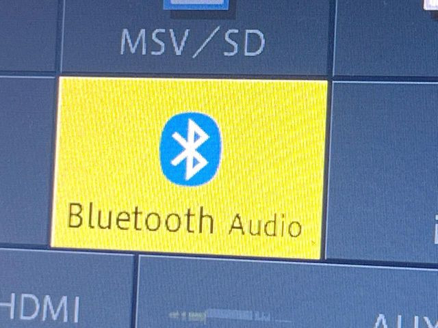 ●Bluetooth:お手持ちのスマートフォンなどと接続し、ハンズフリー通話や臨場感溢れるミュージック再生をお楽しみいただけます。無線接続ですので煩わしさもありません♪