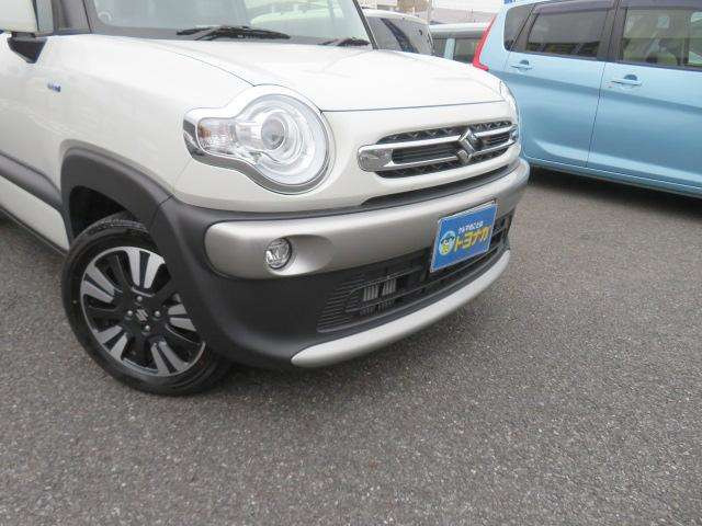 ★LEDヘッドライト&オートハイビーム★パワフルな光量で夜間走行の視界を確保!耐久性も高く省電力にも貢献★更に先行車や対向車のライトを認識し、ハイビームとロービームを自動で切替えるハイビームアシスト!