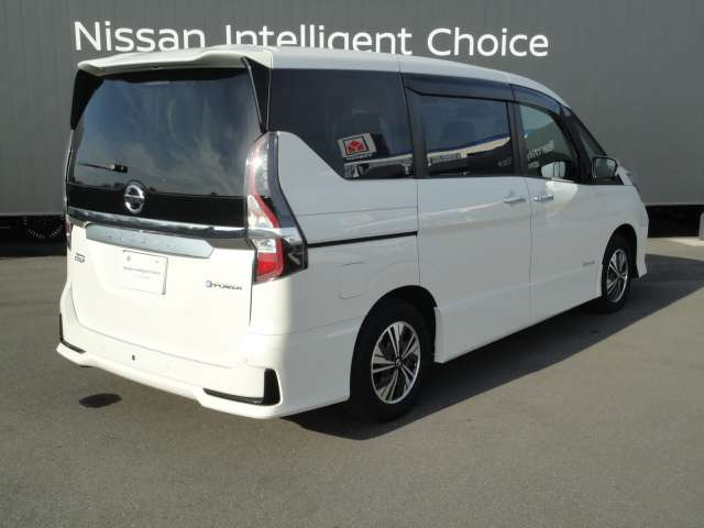 セレナ1.2 e-POWER ハイウェイスターV