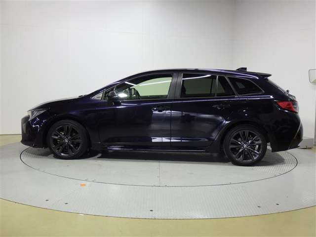 カローラツーリング1.8 ハイブリッド W×B