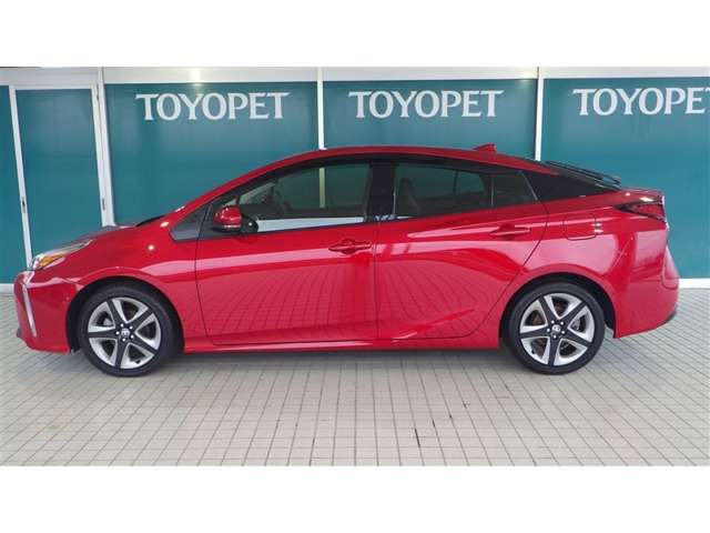 プリウス1.8 A ツーリングセレクション E-Four 4WD