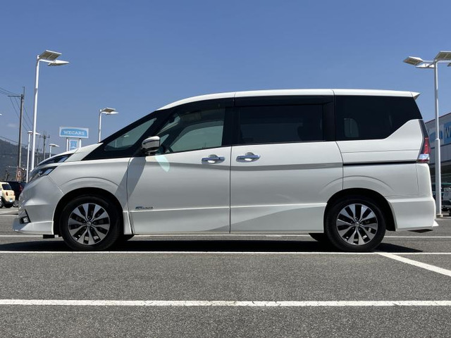 セレナ2.0 ハイウェイスター Vセレクション