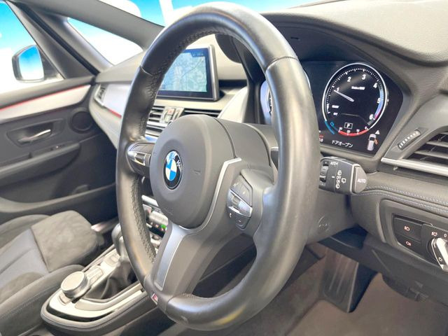 ���n���h�����̃X�������Ȃ��A���ꂢ�ȏ�Ԃ��ێ����Ă���܂��B�e�X�C�b�`���̓�����m�F�ς݂ł��B