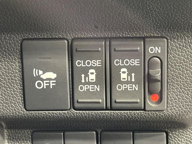 �y�����p���[�X���C�h�h�A�z�X�}�[�g�L�[��^�]�Ȃ̃X�C�b�`�Ō�ȗ����X���C�h�h�A�̊J���\���d��������͂����ăh�A���J����K�v�������A�����Ȃ��q�l�ł��ȒP�ɊJ���߂ł����K�ł���