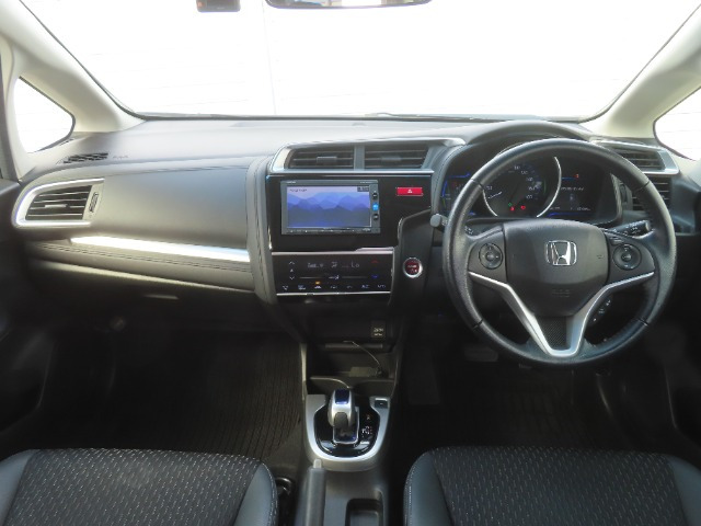 フィット1.5 ハイブリッド Lパッケージ