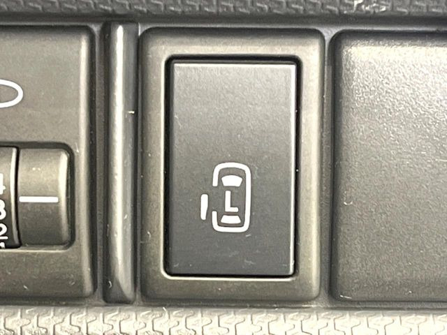 �y�p���[�X���C�h�h�A�z�X�}�[�g�L�[��^�]�Ȃ̃X�C�b�`�ŃX���C�h�h�A�̊J���\���d��������͂����ăh�A���J����K�v�������A���������q�l�ł��A�d���ו��������Ă��鎞�����N�ɊJ���߂ł��܂���