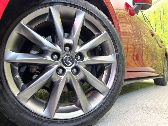 �y�����A���~18�C���`�z�C�[���z�O�ςɃ}�b�`���������A���~�z�C�[���𑕒����Ă���܂��B�e��ЊO�A���~�z�C�[����A�X�^�b�h���X�^�C�����戵�����Ă���܂��B���񂲑��k����������