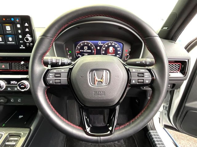 �y�����v�����X�e�A�����O�z�㎿�Ȋv���g�p���邱�ƂŁA��ɂ����������݂ƂĂ��^�]���₷���n���h���ł���