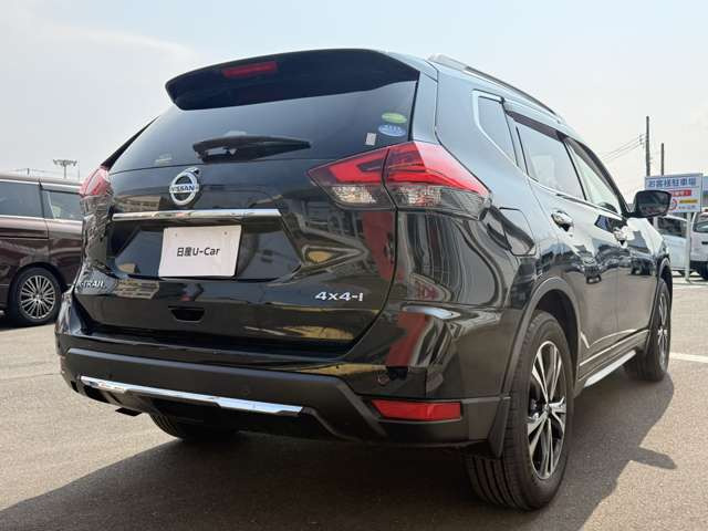 エクストレイル2.0 20X 4WD 3列車