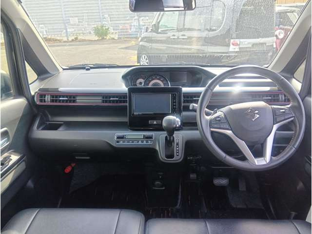 ワゴンRスティングレーハイブリッド(HYBRID) T