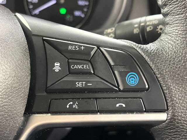 【プロパイロット】高速道路での長距離走行が楽に!!渋滞時と巡回走行のシーンで、アクセル・ブレーキ・ステアリングを自動で制御し、長距離運転の負担を軽減してくれます♪