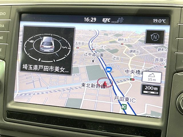 �������i�r:��̊��̂���i�r�́A����������ԓ������o���Ă���܂��B�I�[�f�B�I�@�\���[�����Ă���܂��̂ŁA�^�]�����y���߂܂���