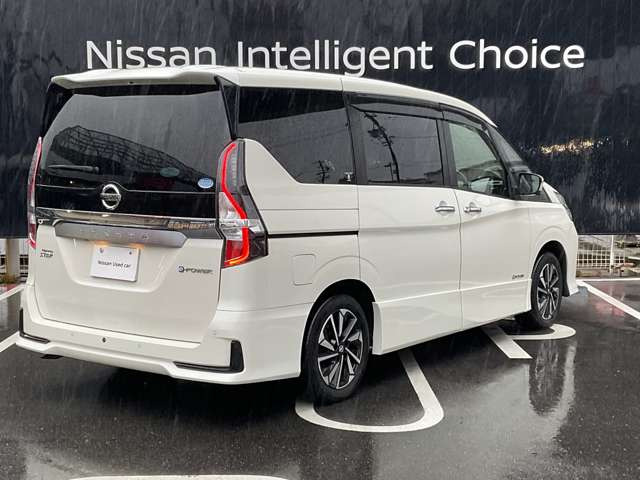 セレナ1.2 e-POWER ハイウェイスターV