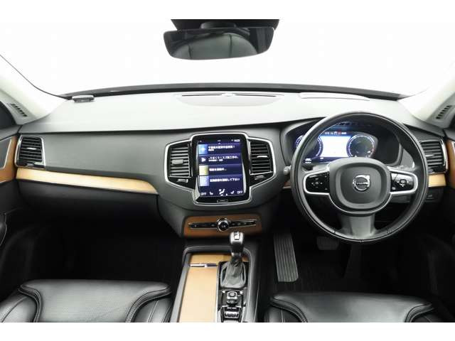 XC90T6 AWD インスクリプション 4WD