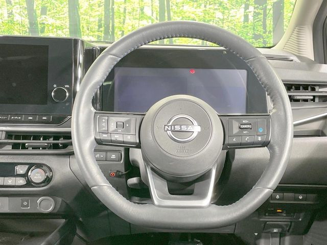 �y�����v�����X�e�A�����O�z�㎿�Ȋv���g�p���邱�ƂŁA��ɂ����������݂ƂĂ��^�]���₷���n���h���ł���