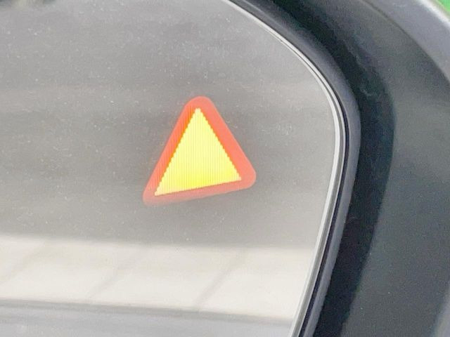 �y�u���C���h�X�|�b�g���j�^�[�z���s���A�h�A�~���[�̎��p�ɂȂ�₷���ӏ��Ɍ㑱�Ԃ��ڋ߂���ƃT�C�h�~���[�t�߂Ɍx����\���A�h���C�o�[�ɒ��ӊ��N�����Ă���܂��B