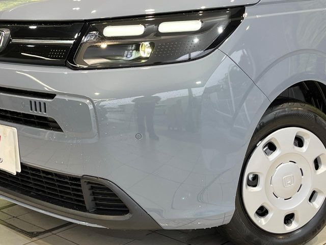 �yLED�w�b�h���C�g�z���V����ԑ��s�����ǍD�Ȏ��E���m�ۂ����S���ĉ^�]�ł��鍂�P�xLED�w�b�h���C�g�𑕔�!�_�����x�������A����d�͂��}�����Ă��܂��B