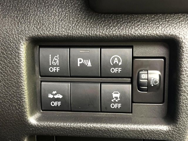 �y�����N���X�g���t�B�b�N�A���[�g(RCTA)�z���ԃX�y�[�X����o�鎞�Ɍ�������؂낤�Ɛڋ߂��Ă���ԗ������m�����m�点���܂��B�V���b�s���O���[���ȂǑ�^���Ǝ{�݂̍��G�������ԏ�ł����S�ł��ˁ�