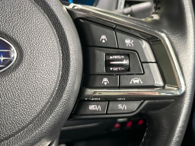 【全車速追従機能付クルーズコントロール】高速道路での長距離走行が楽に!!自動で速度を保つクルーズコントロールが、衝突軽減システムと連携し、前方の車両を感知して車間を保つように速度調節してくれます!!