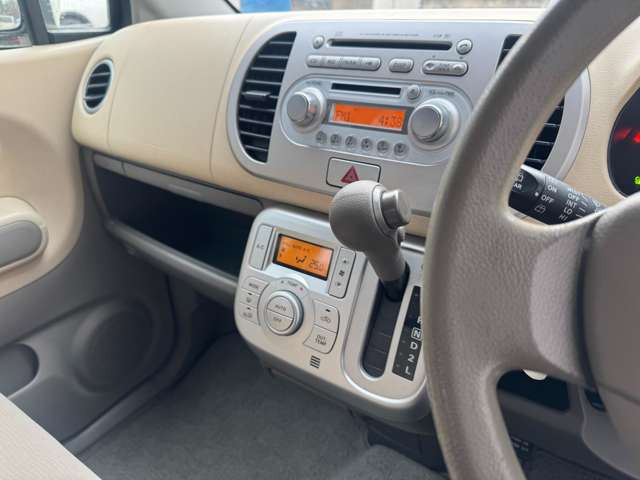 ���[�Ԃ܂łɎԗ������Ȃǐ�C�X�^�b�t����Ƃ������܂��� �����̓X�`�[�������͂��߁A�ł��邾���C���悭����肢��������悤�����������܂�!�O���͋@�B�Ŗ����������āA���b�N�X�R�[�e�B���O�������Ă��܂��B