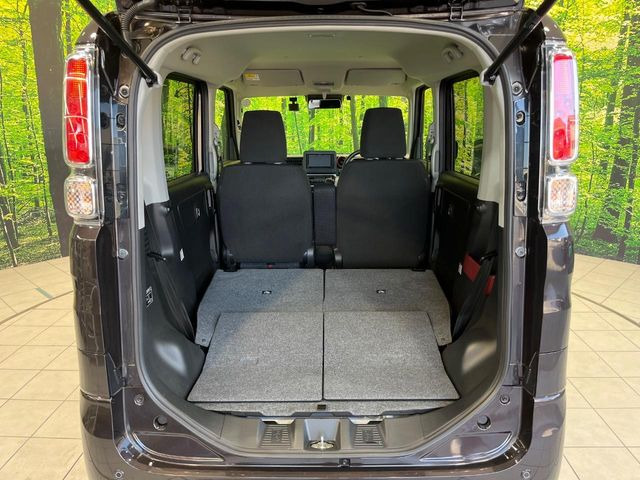 ���i�̂���������ʋ΁A���}���ɏ\���ȉ׎��X�y�[�X���m�ۂ��Ă���܂��B�Z�J���h�V�[�g��|���ƁA�傫�ȉו��̐ύڂ��\�ł���