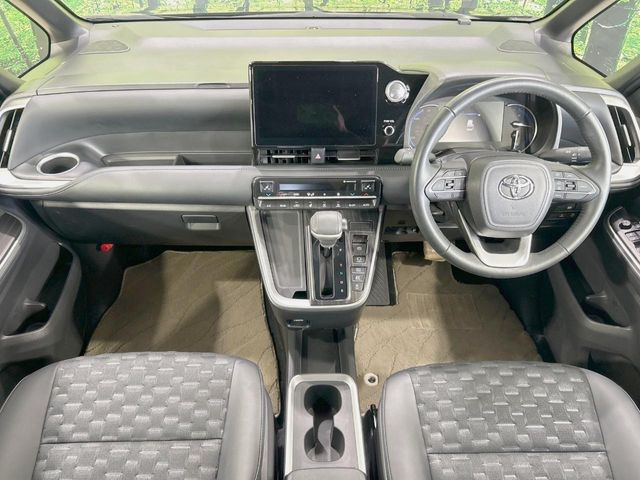 ヴォクシー1.8 ハイブリッド S-Z