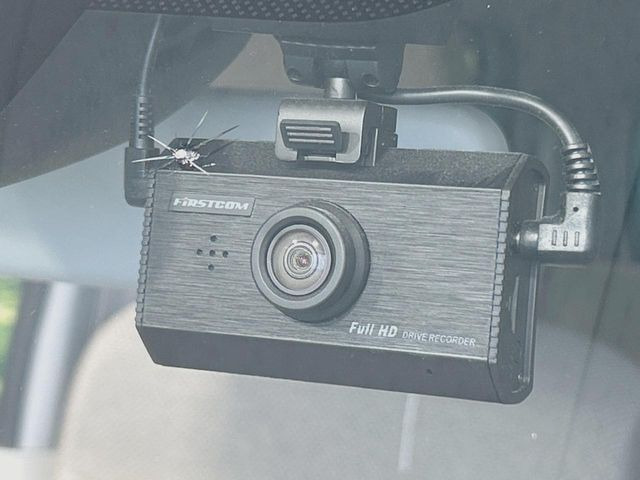 �y�h���C�u���R�[�_�[�z�h���C�u���R�[�_�[����!���s���͂������A������^�]�⎖�̂ɑ��������ہA�f���ŋL�^���A����̃��X�N�ɔ����܂��B���L�^�pSD�J�[�h�͂��q�l�����g�ł��������������K�v������܂��B