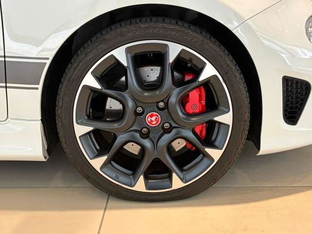 アバルト595コンペティツィオーネ