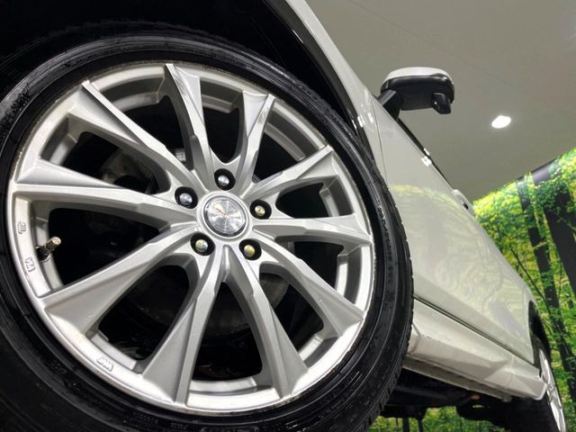 �y18�C���`�A���~�z�C�[���z�O�ςɃ}�b�`�����A���~�z�C�[���𑕒����Ă���܂��B�e��A���~�z�C�[����A�X�^�b�h���X�^�C�����戵�����Ă���܂��B���񂲑��k����������