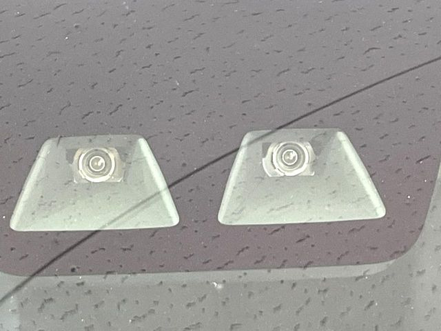 �y�g���^�Z�[�t�e�B�Z���X�z���s���ɑO���̎ԗ�����F�����A�Փ˂������Ȏ��͌x��ƃu���[�L�ŏՓˉ���Ɣ�Q�y�����A�V�X�g�B�����S�Ƀh���C�u�����y���݂��������܂��B