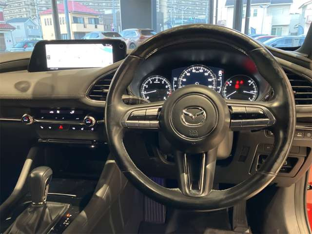 MAZDA3ファストバック2.0 20S Lパッケージ