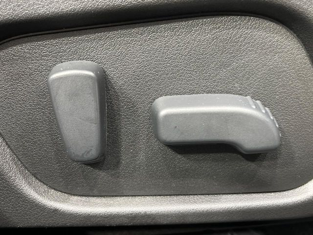 �y�p���[�V�[�g�z�X�C�b�`��ŊȒP�ɃV�[�g�̔��������\!�d��������͂�����܂���!���K�ȃV�[�g�|�W�V�����ɃZ�b�g���āA���K�ȃh���C�u�����y���݂��������B