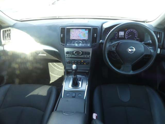 スカイライン2.5 250GT