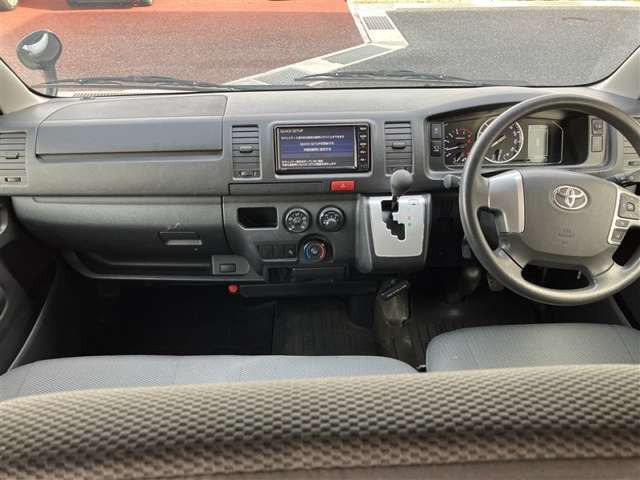 ハイエースバン2.8 DX ロング ディーゼル