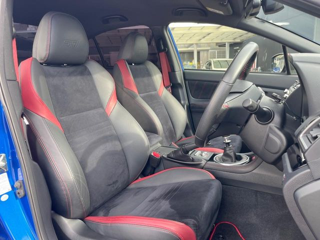 �y�n�[�t���U�[�V�[�g�z�������ƍ���S�n�𗼗������l�C�̃V�[�g���w�ʁE���ʂ̓X�G�[�h���ƂȂ��Ă���A���G��⊊��ɂ����ɗD��Ă��܂��B�C���╞���ɍ��E���ꂸ���K�ɂ���肢�������܂��B