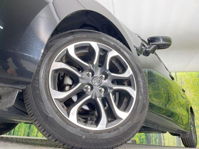 �y�����A���~�z�C�[���z�O�ςɃ}�b�`���������A���~�z�C�[���𑕒����Ă���܂��B�e��ЊO�A���~�z�C�[����A�X�^�b�h���X�^�C�����戵�����Ă���܂��B���񂲑��k����������