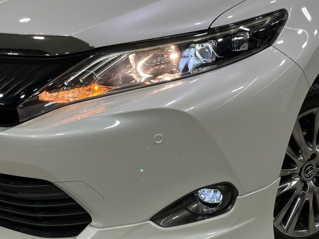 �yLED�w�b�h���C�g�z���V����ԑ��s�����ǍD�Ȏ��E���m�ۂ����S���ĉ^�]�ł��鍂�P�xLED�w�b�h���C�g�𑕔�!�_�����x�������A����d�͂��}�����Ă��܂��B